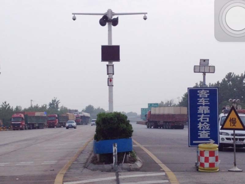 開(kāi)封市高速交警支隊固定測速現場(chǎng)攔截系統